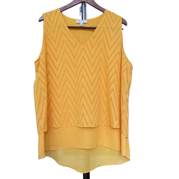 Chaus Tops - Chaus New‎ York Yellow Chevron Sleeveless Layered V-Neck Top XL